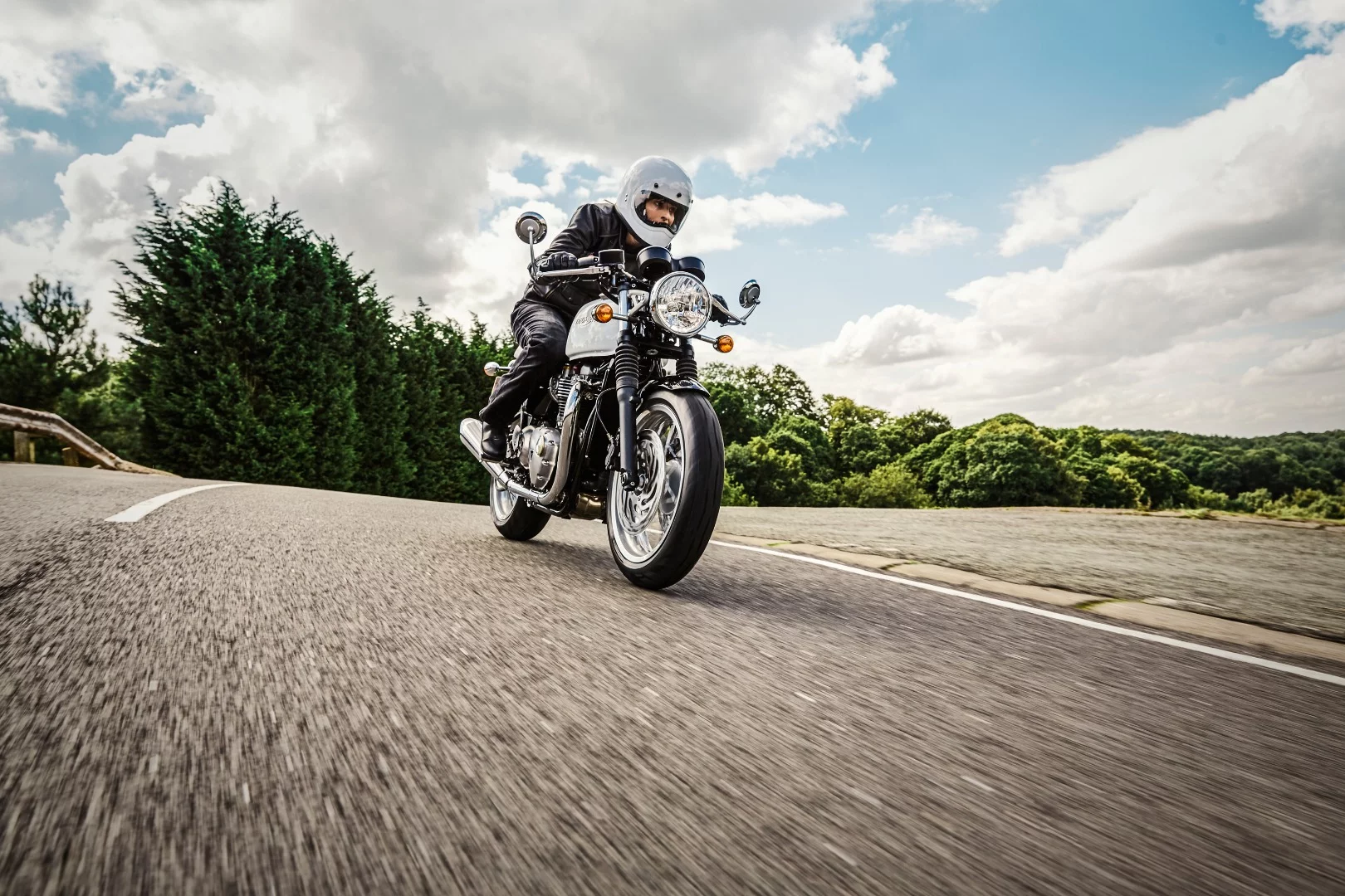 The Triumph Thruxton in action