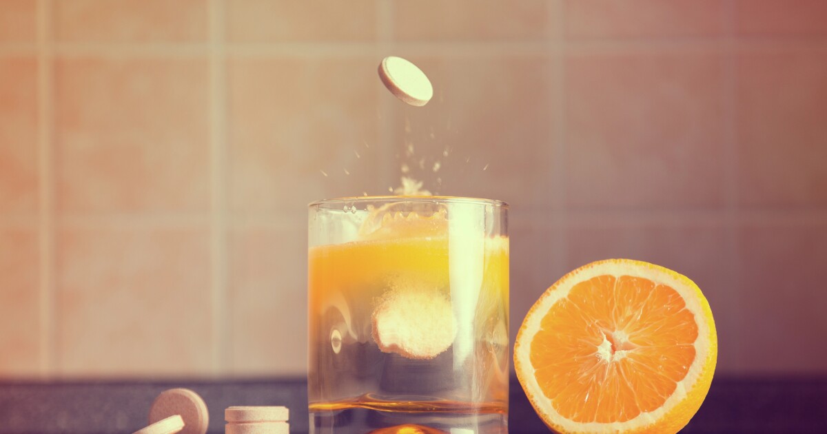 Vitamin C shields lung cells from common air-pollution damage Vitamin C shields lung cells from common air-pollution damage