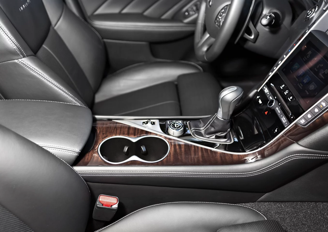 Infiniti Q50 interior