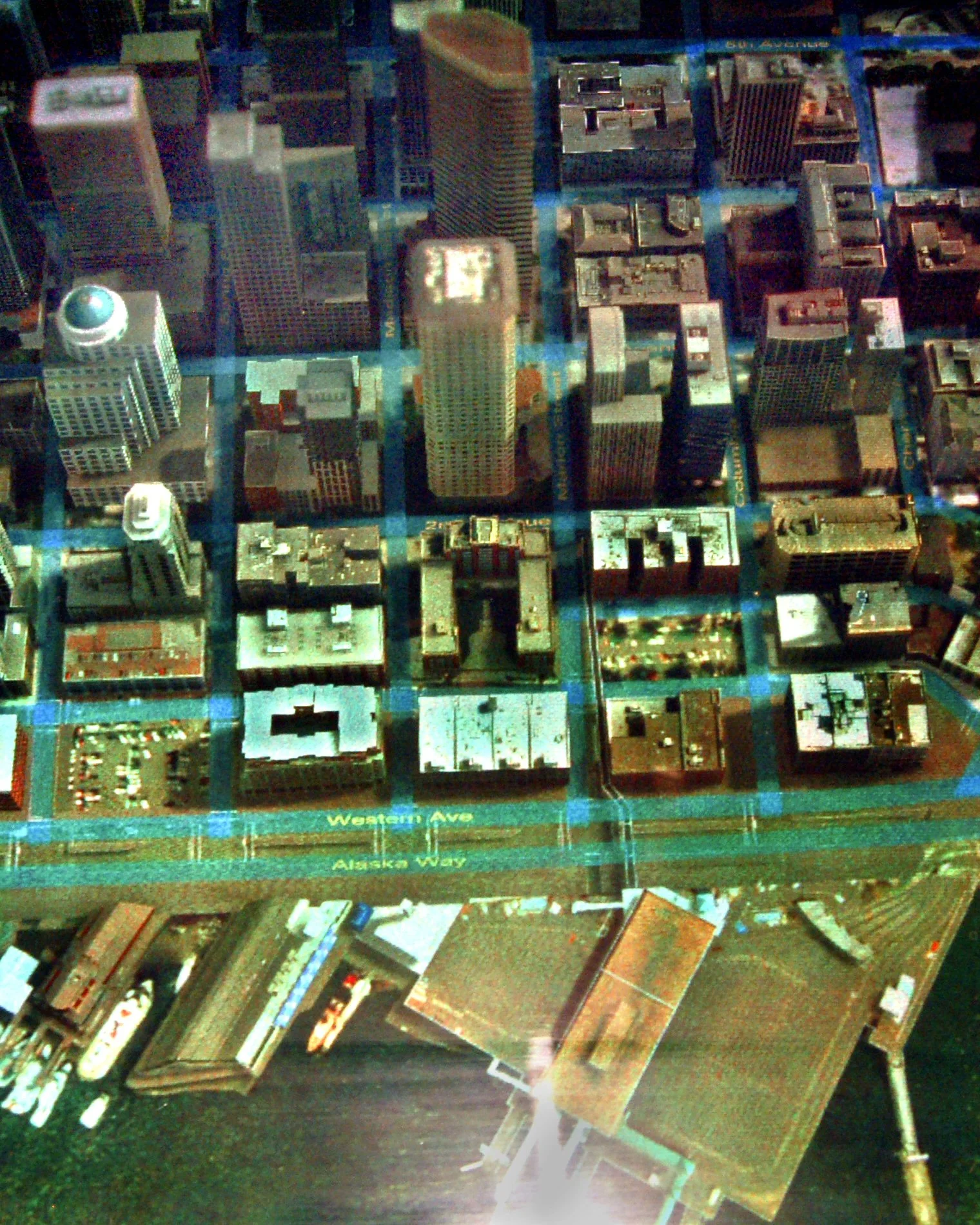 Close-up of a ZScape 3D Holographic Print of downtown Seattle (Image: Zebra Imaging & Parsons Brinckerhoff)