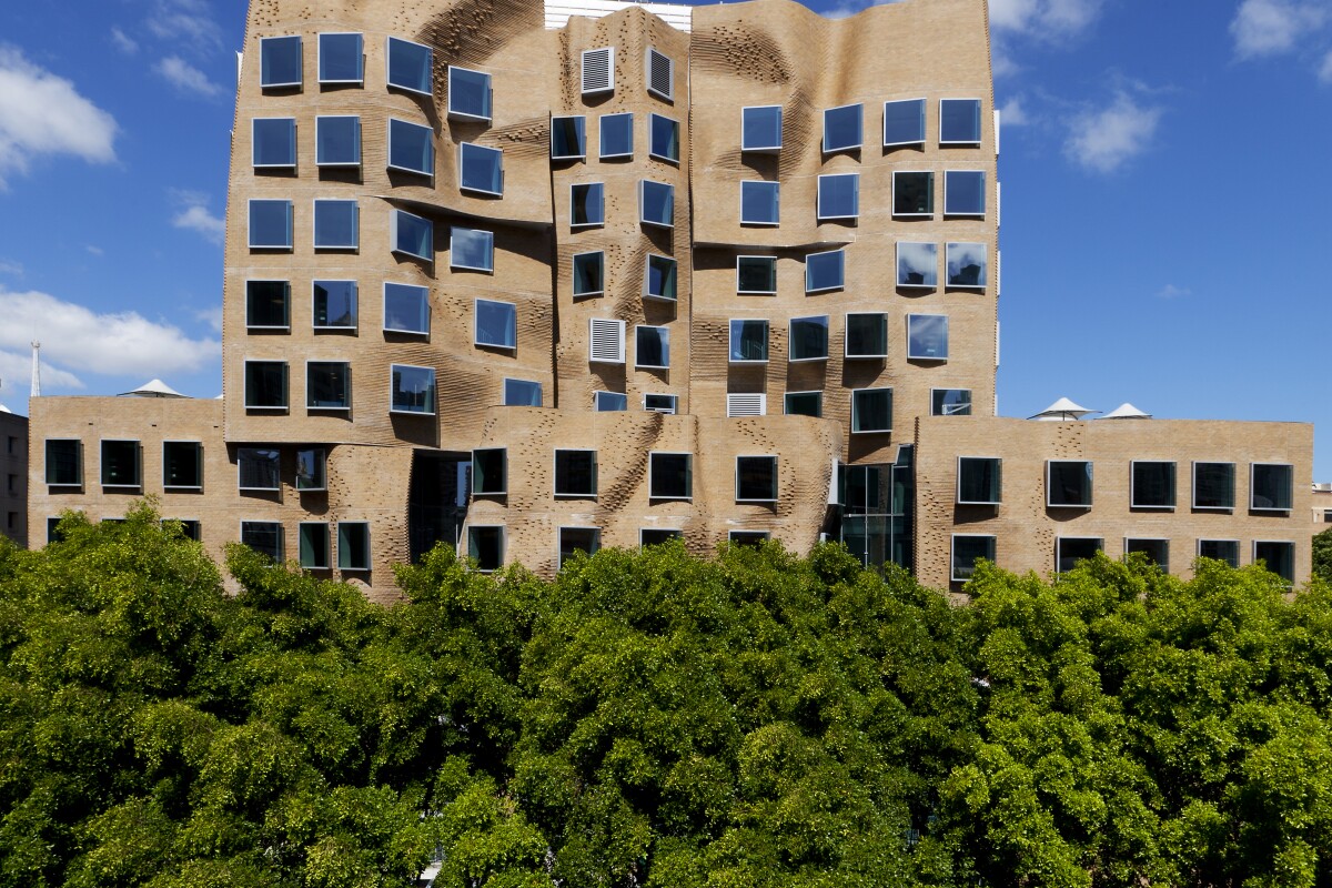 The Dr Chau Chak Wing Building designed by American architect Frank Gehry (Photo: Andrew Worssam)