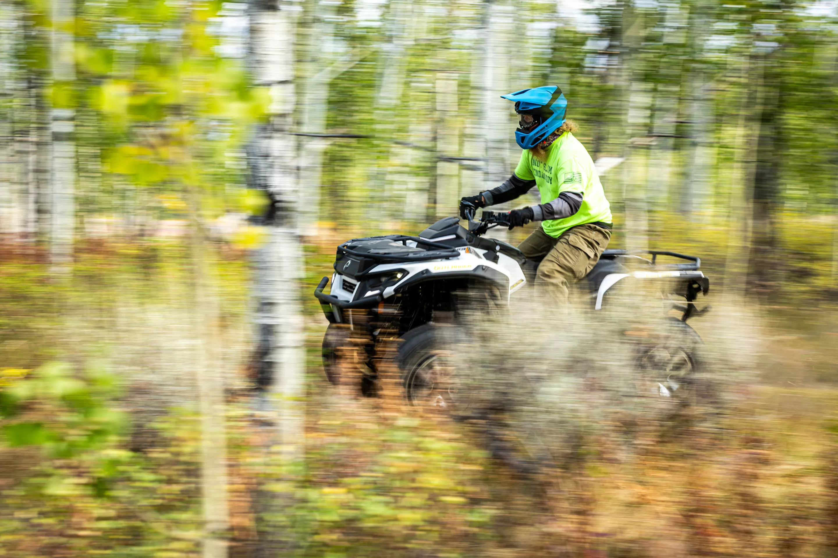 Although the photo looks dynamic, the only sound was the wind in the aspens and the crunch of the tires on dirt