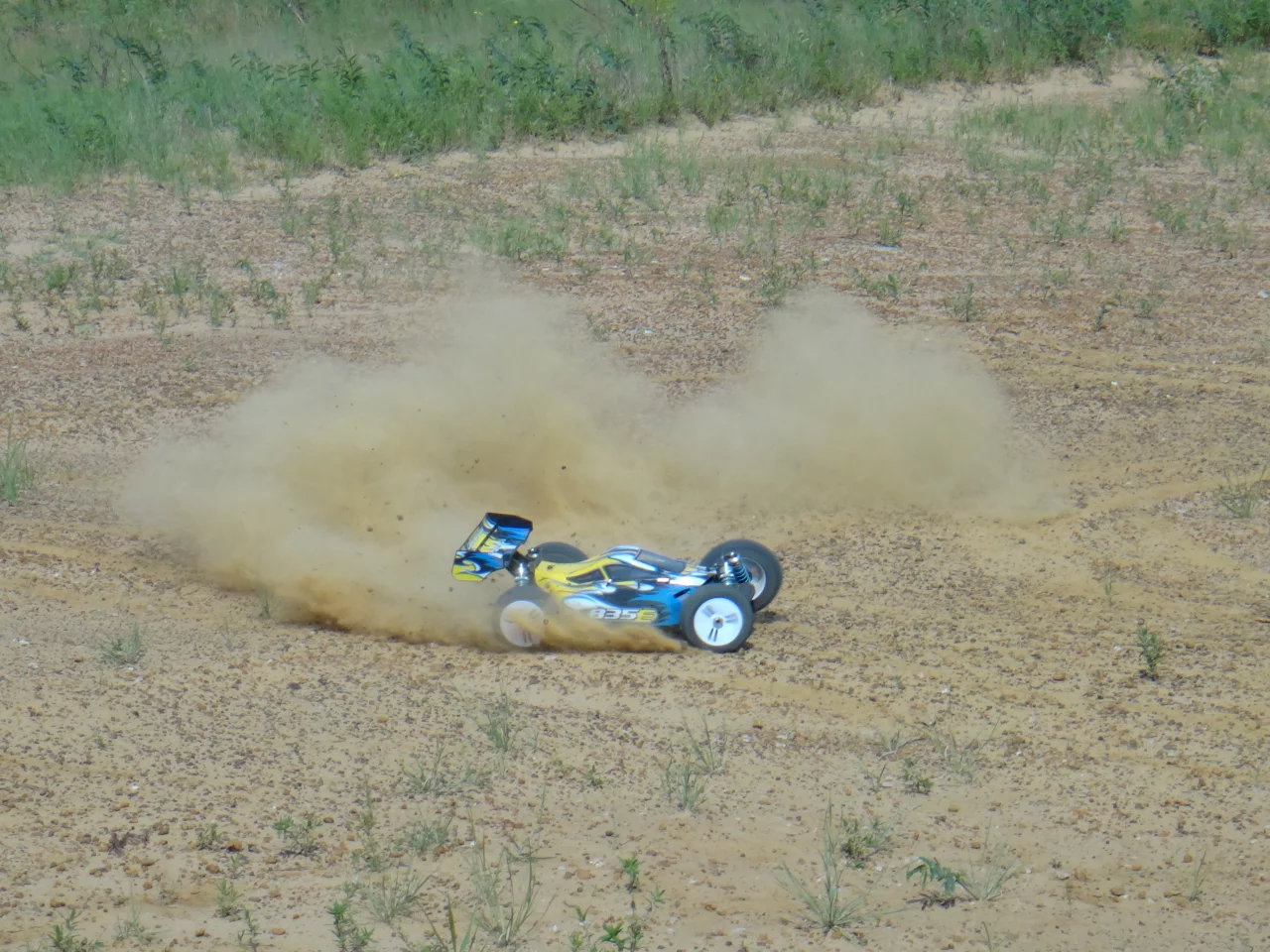 I had an absolute blast sending it zipping over the dry earth, tossing up a cloud of dust and debris everywhere it went