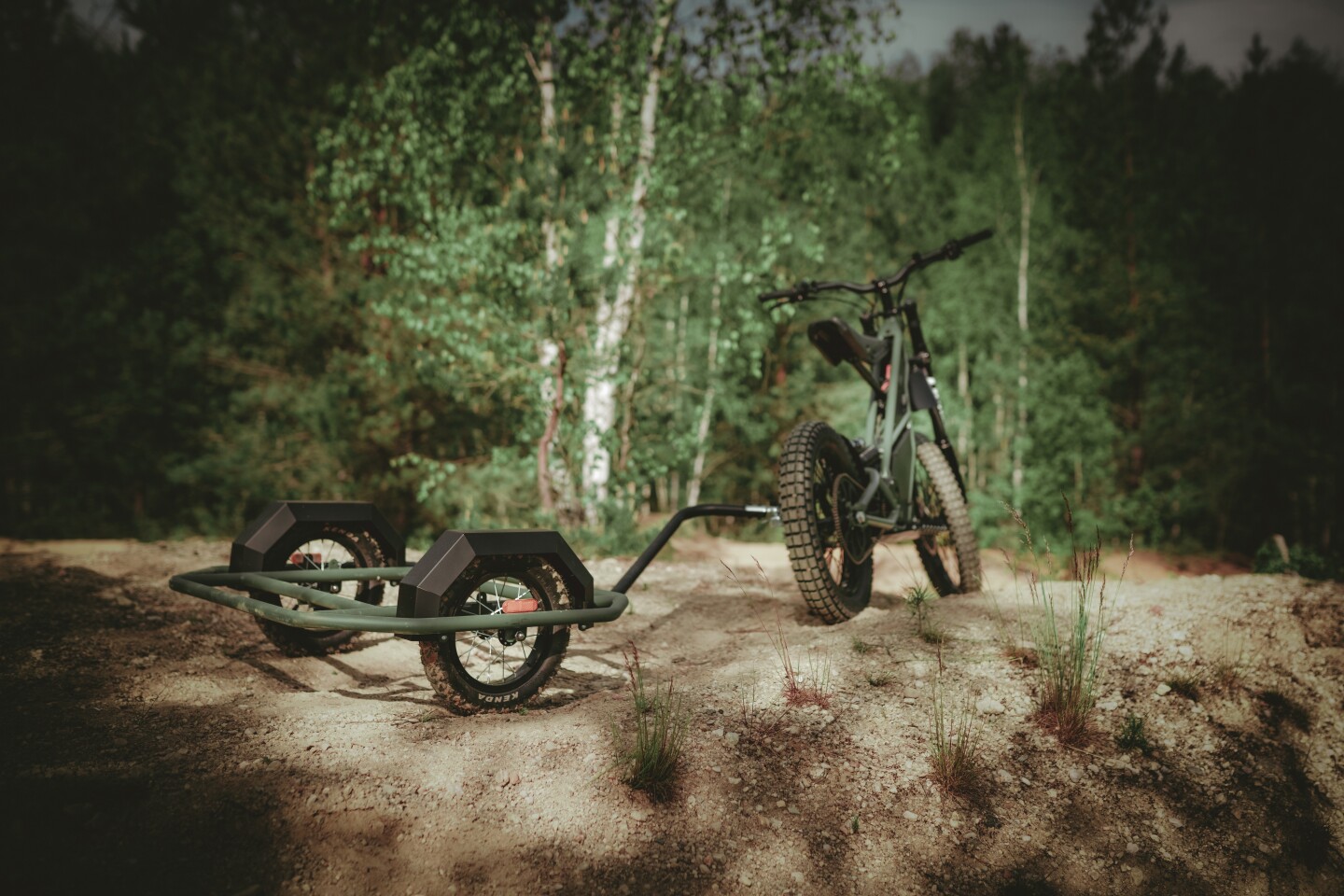 Tow up to 66 lb of loaded trailer