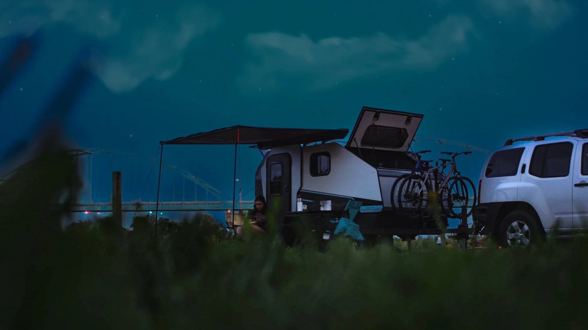 Enjoying a starry night with the Campinawe trailer