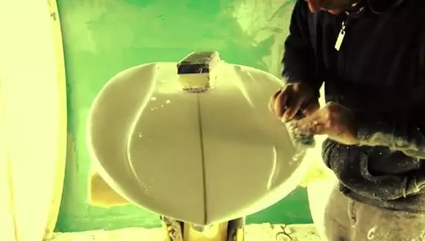 The snowboard-shaped bottom provides a little bit of edging and control on harder snow