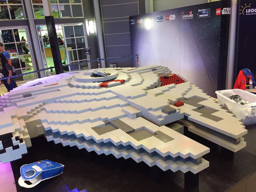 The model is built using "four-times building bricks" or blocks that are assembled using regular Lego blocks to be four times the size