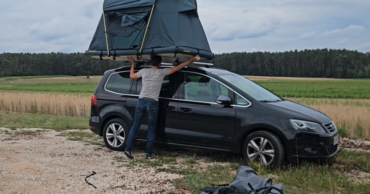 Feathery rooftop tent weighs & prices a fraction of the rest Feathery rooftop tent weighs & prices a fraction of the rest