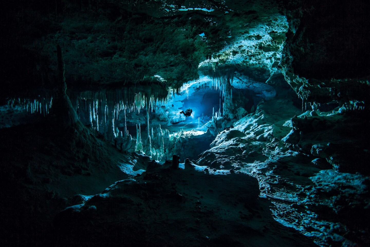 Live the Adventure – Joint Runner-up, Alison Perkins (Australia). Sistema Sac Actun, Quintana Roo, Mexico. This image shows cave diver Cameron Russo travelling through the Sistema Sac Actun cave system on the Yucatán Peninsula
