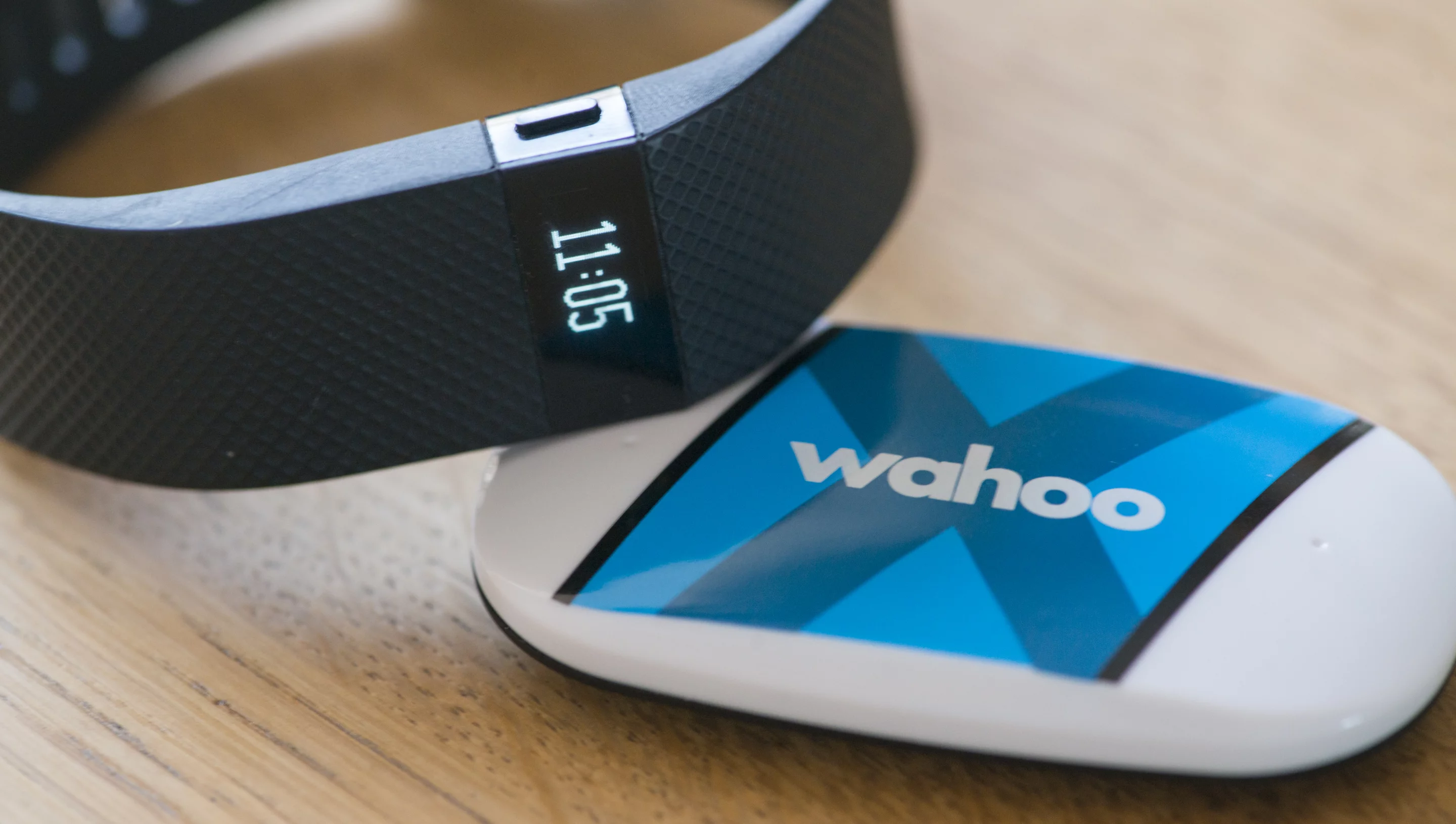 A Fitbit Charge HR compared with the Wahoo Fitness Tickr X (Photo: Simon Crisp/Gizmag.com)