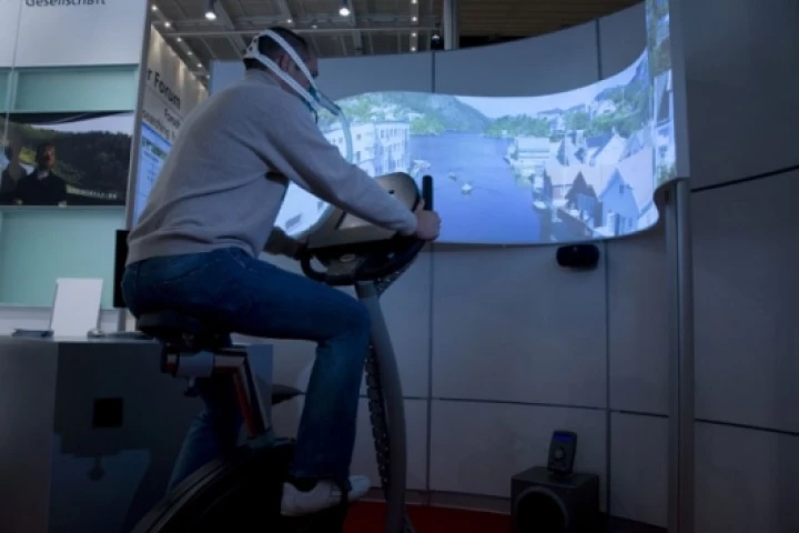 Fitness@home virtual training system