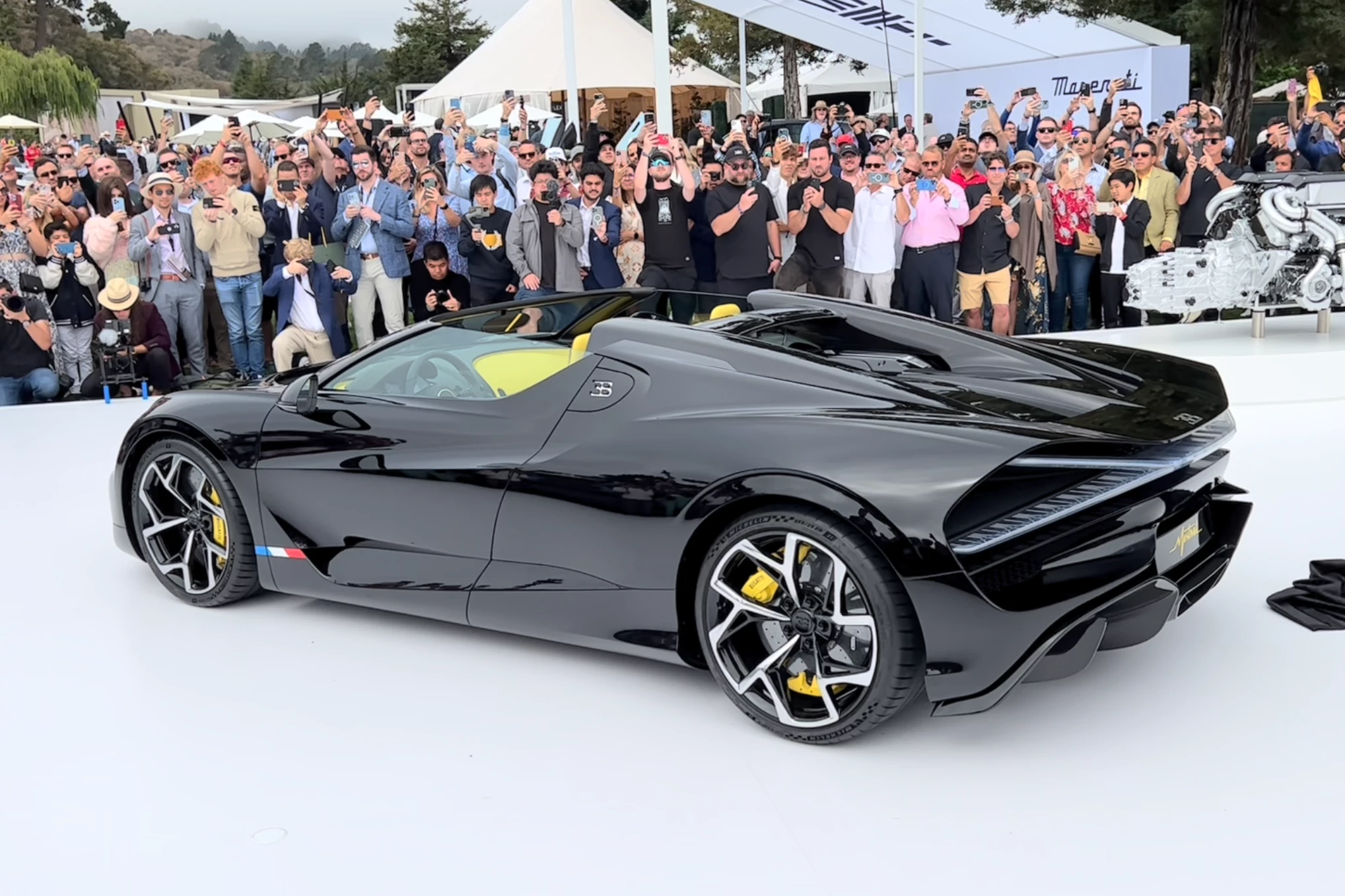 Only 99 examples of the W16 Mistral Roadster will be built at a net price of USD $5,000,000, with deliveries beginning in 2024. The entire production series of the W16 Mistral has already been sold out.