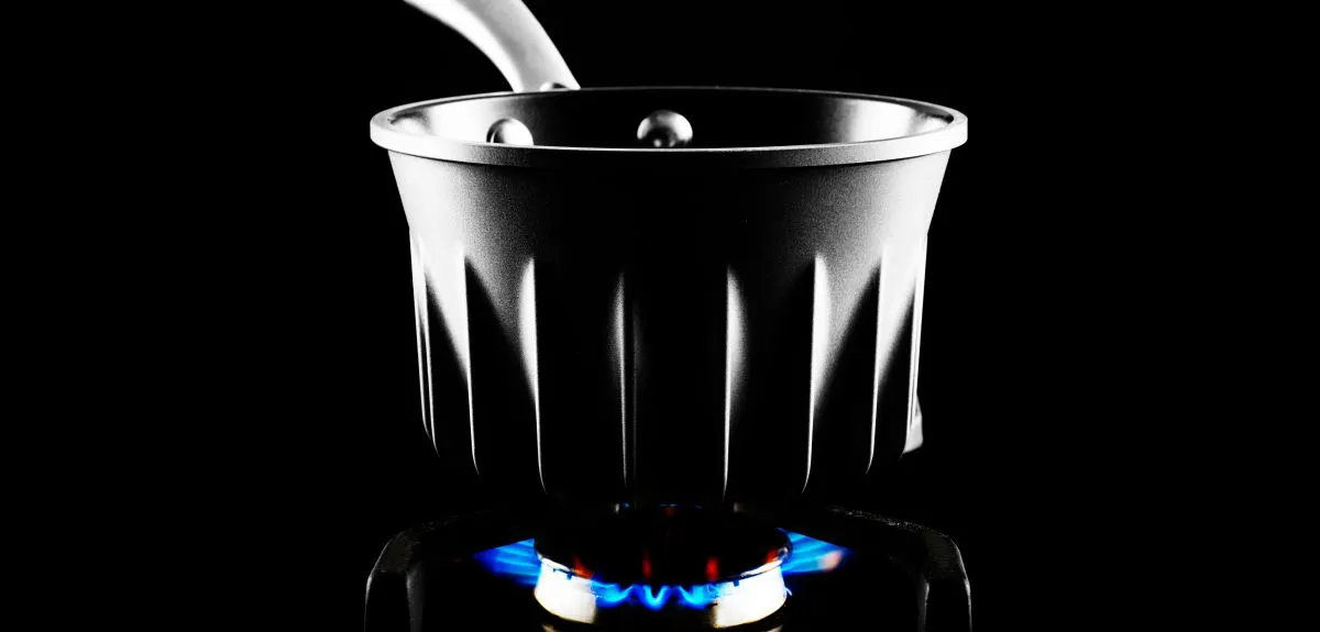 The Flare Pan is based on jet engine-cooling technology