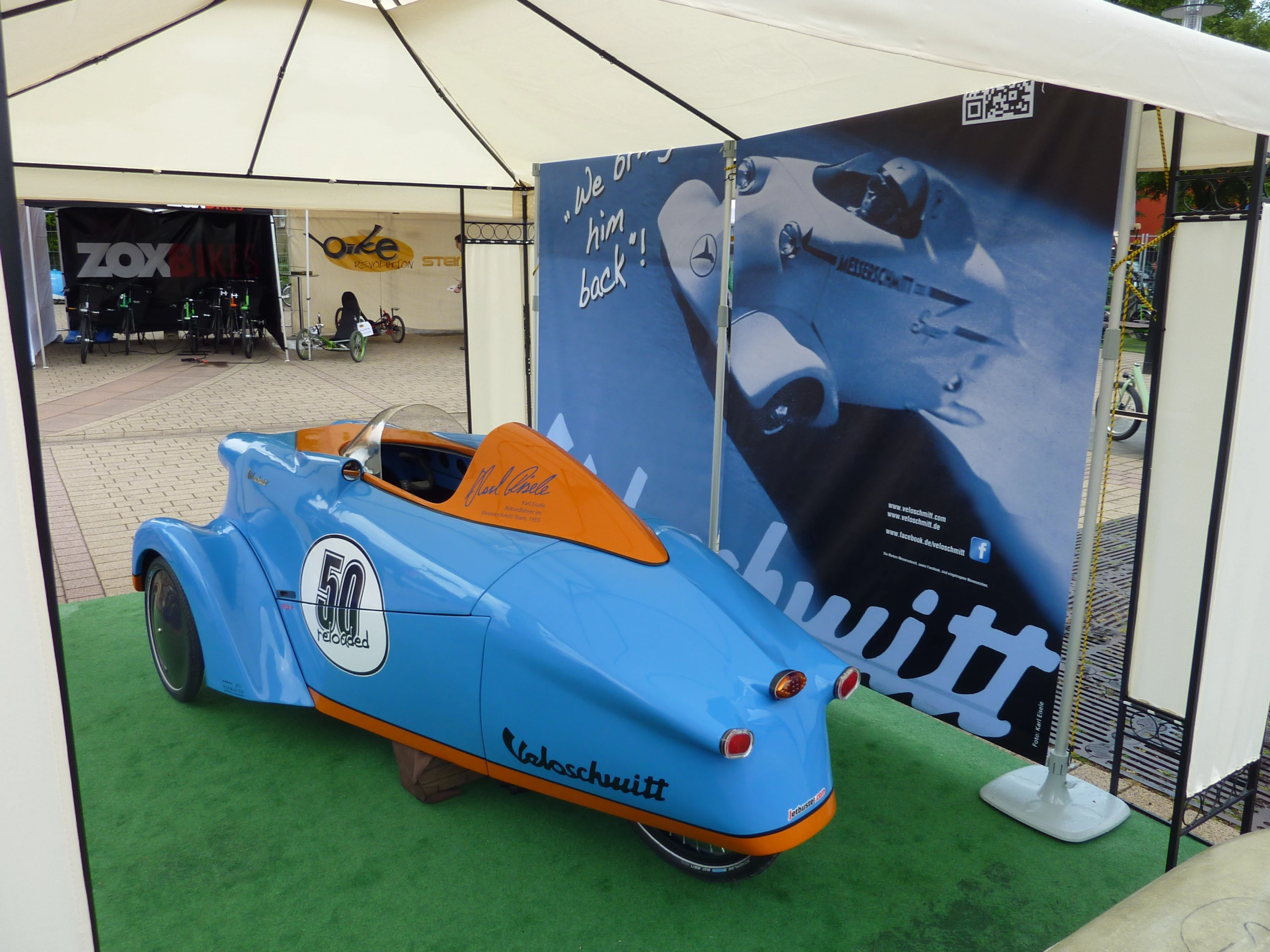 The Veloschmitt has a 250-watt pedelec powertrain