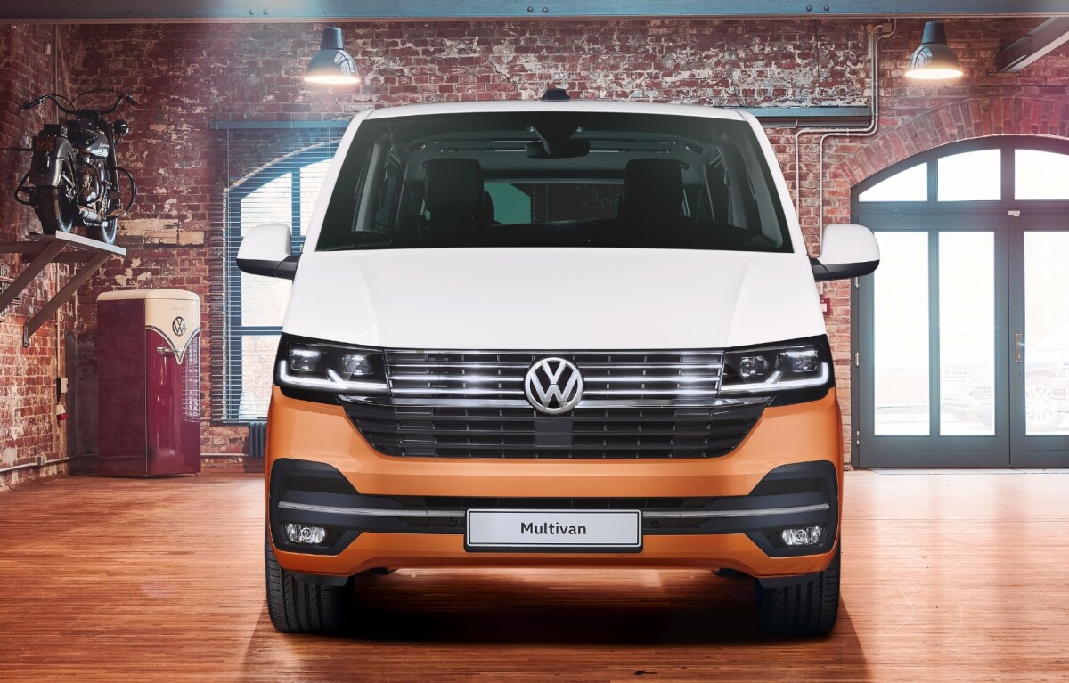 Cosmetic changes include a larger air intake and full-width double chrome bar/daytime running LED design