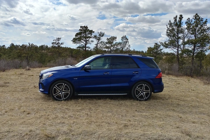 Automakers tend to bring their best to this arena and for Mercedes-Benz, the GLE-Class is what was engineered to personify the brand