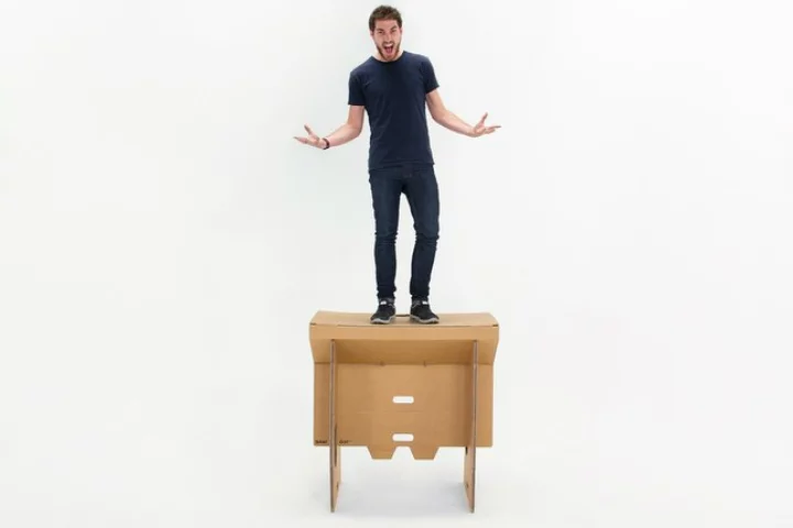 Refold has created a portable cardboard standing desk