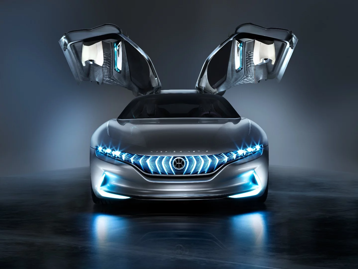 Pininfarina HK GT: waving hello