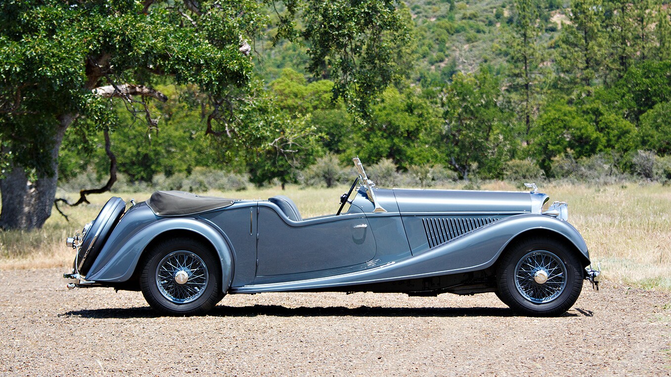 2018 Monterey Car Week Auction Report | 1939 Bentley 4 1/4 Litre Tourer | Failed to reach reserve price. High bid: $700,000 | Estimate: from $900,000 to $1,200,000 | Auction: Gooding & Co | Lot 027 | Official Description