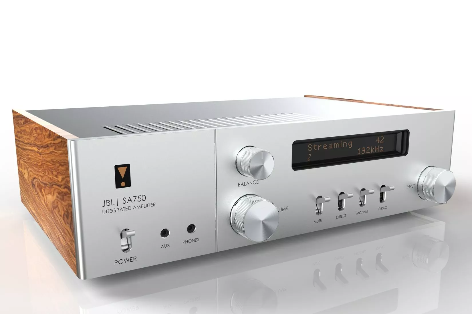 The JBL SA750 is designed as a tribute to the SA600 from the 1960s and the SA660 from the 70s