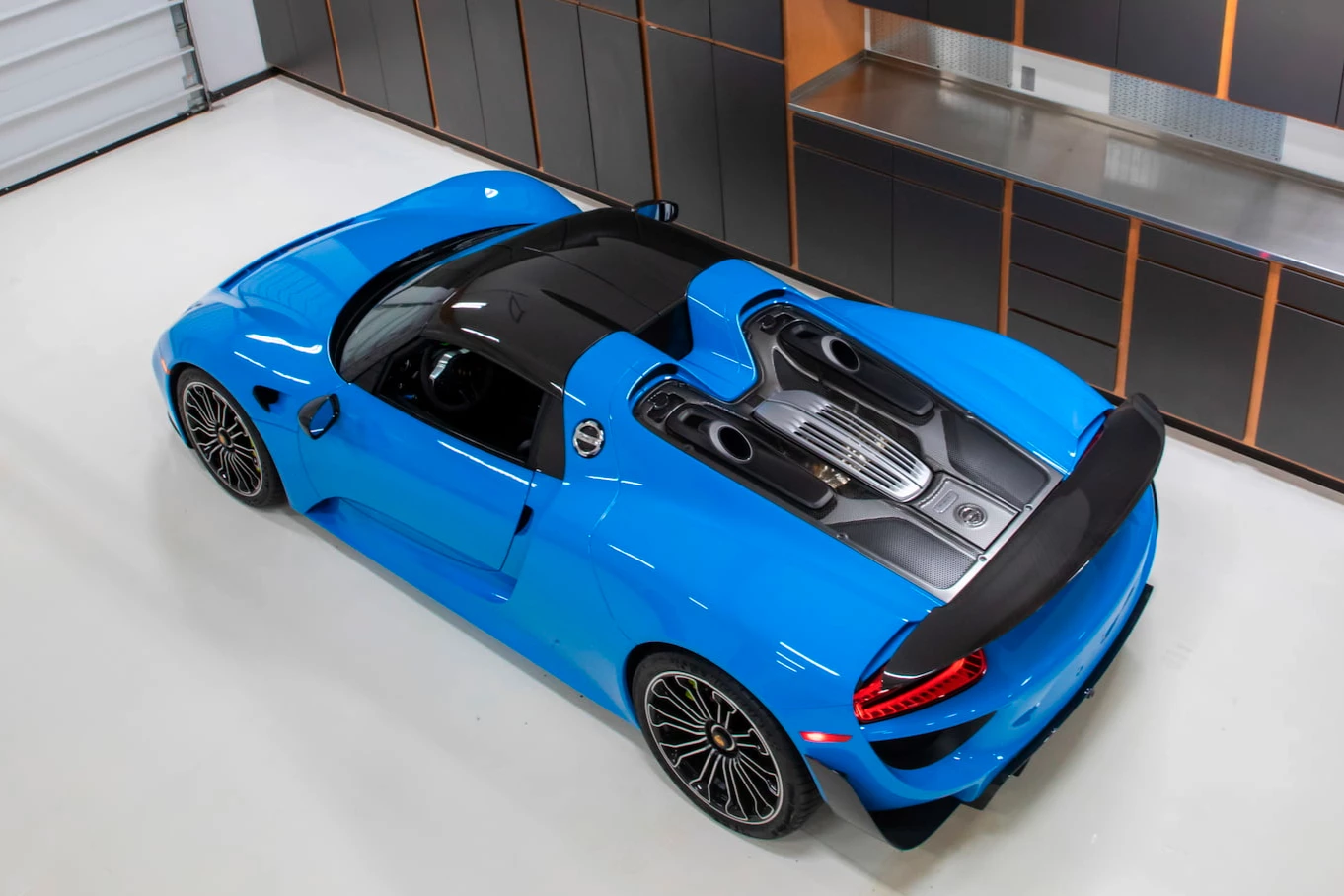 2015 Porsche 918 Spyder Weissach