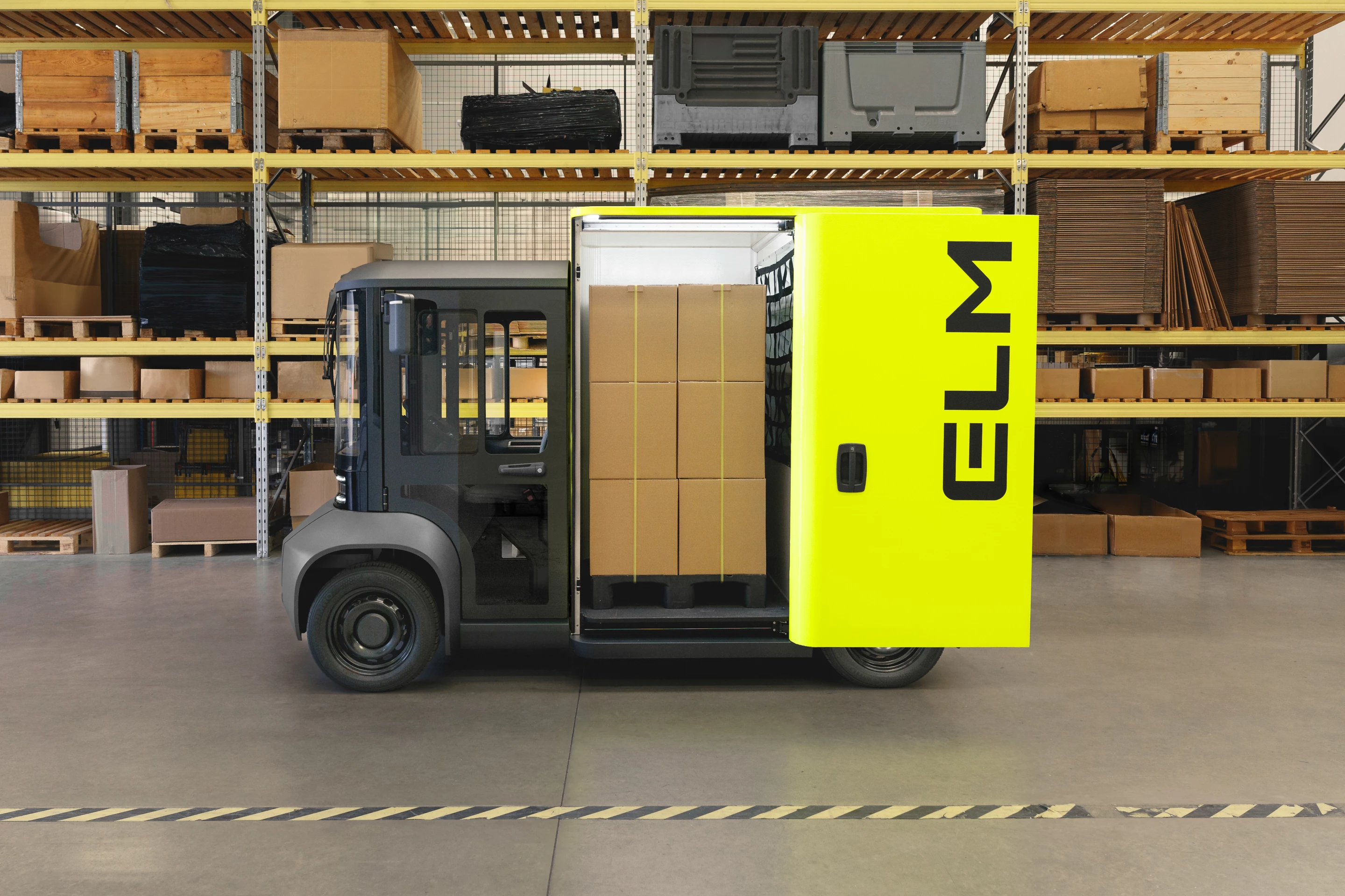 The main cargo compartment can accommodate cargo weighing up to 660 lb and standing over 5 ft in height, while a secondary space can take packages weighing up to 440 lb