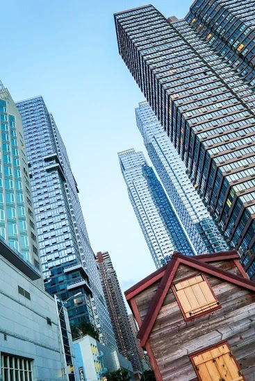Not only did the pair travel to rustic locations, they hit cities like New York seen here