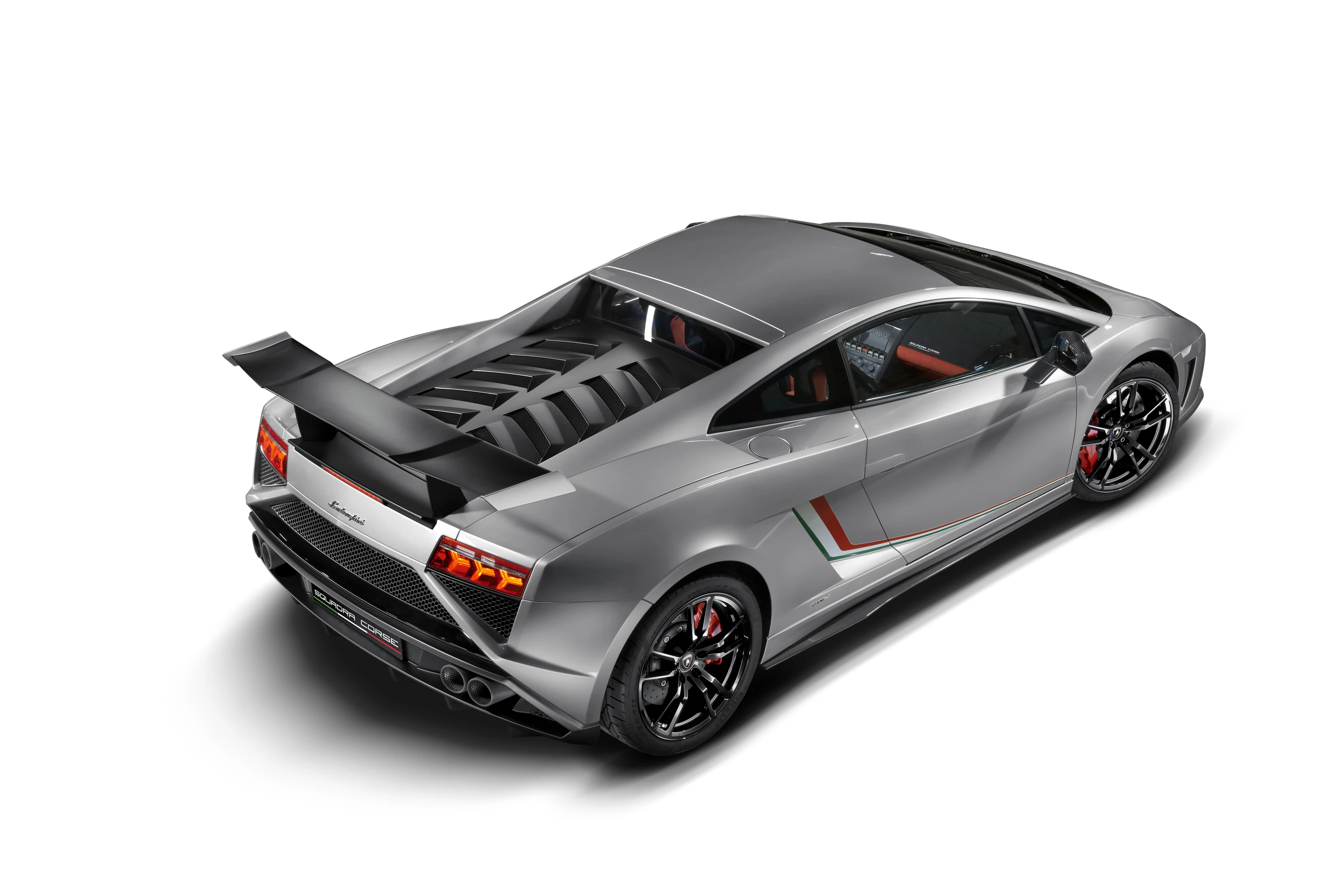 A removable carbon fiber engine cover, with a quick release system, is a carryover from the Trofeo race versions