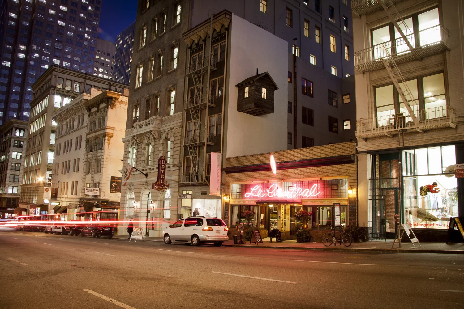 Manifest Destiny, by artist Mark Reigelman, is a tiny cabin affixed to the side of a hotel in downtown San Francisco. Designed to envision the “romantic spirit of the Western myth”, this interesting structure positions itself as an compelling juxtaposition between the old and the new