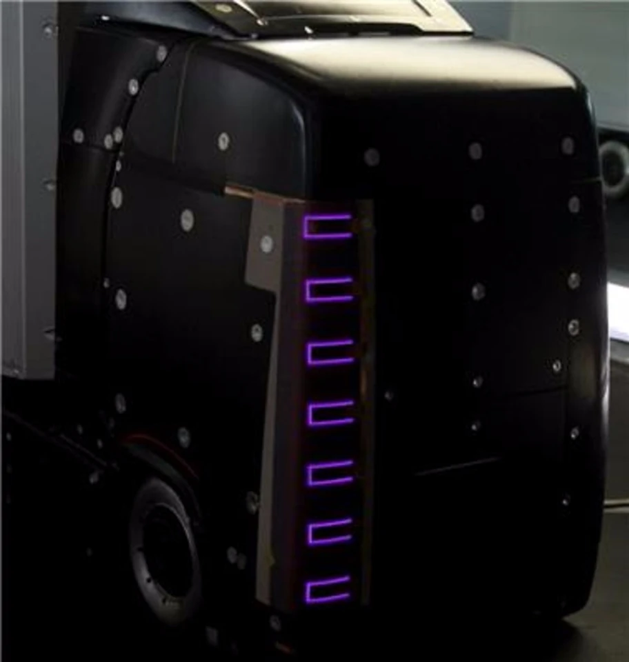 The KTH system uses plasma actuators mounted on the cab of the truck