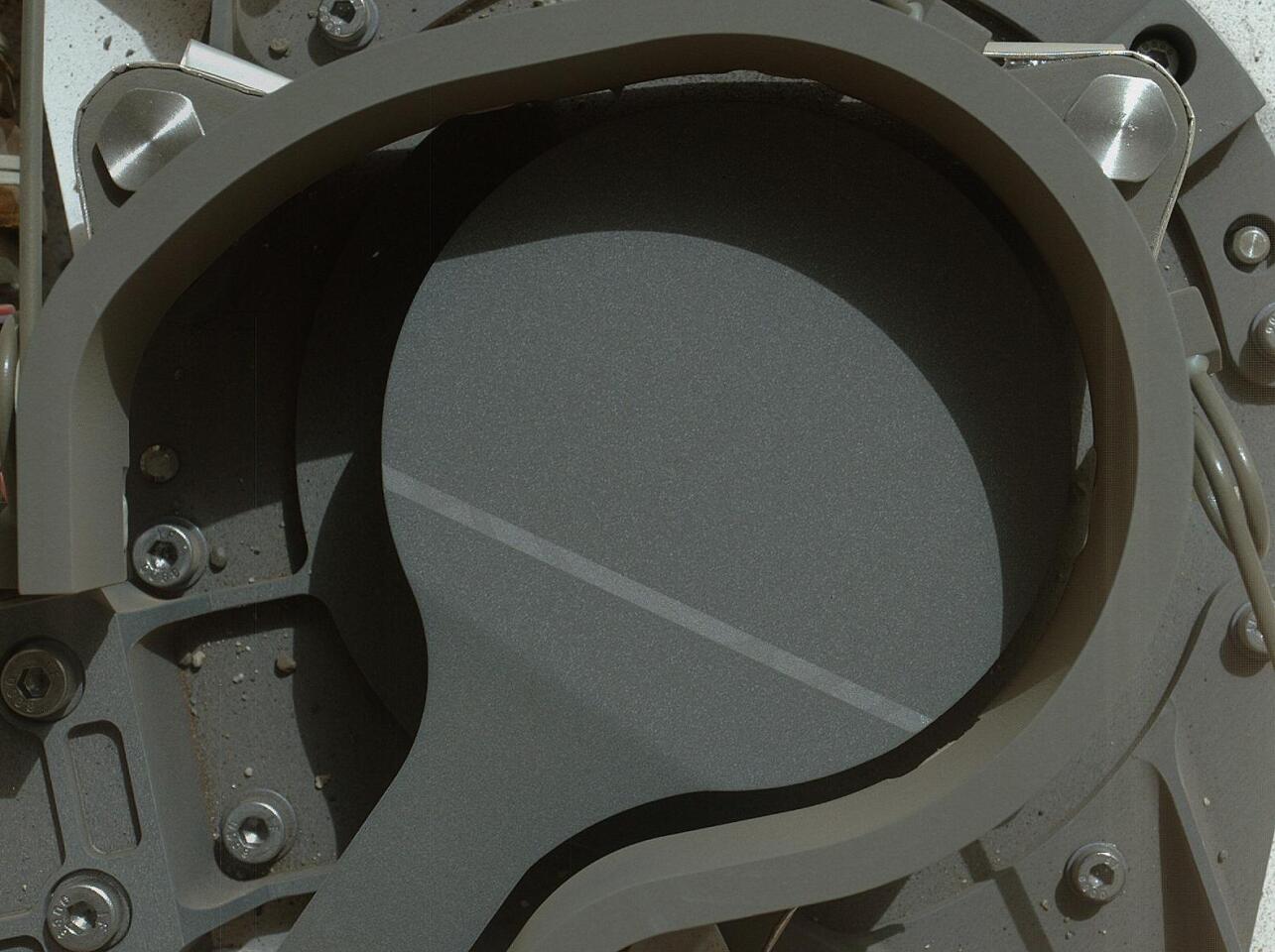 ChemMin lab inlet with cover closed (Image: NASA/JPL-Caltech/MSSS)