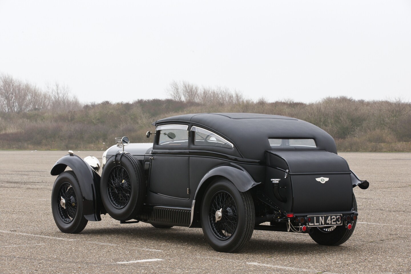 This vehicle is a replica of the car Barnato drove in the race against the Blue Train and it is estimated it will fetch between $550,000 and $650,000.