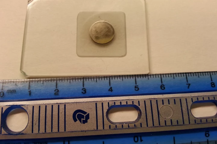 A sample of the high-entropy alloy (Photo: North Carolina State University)