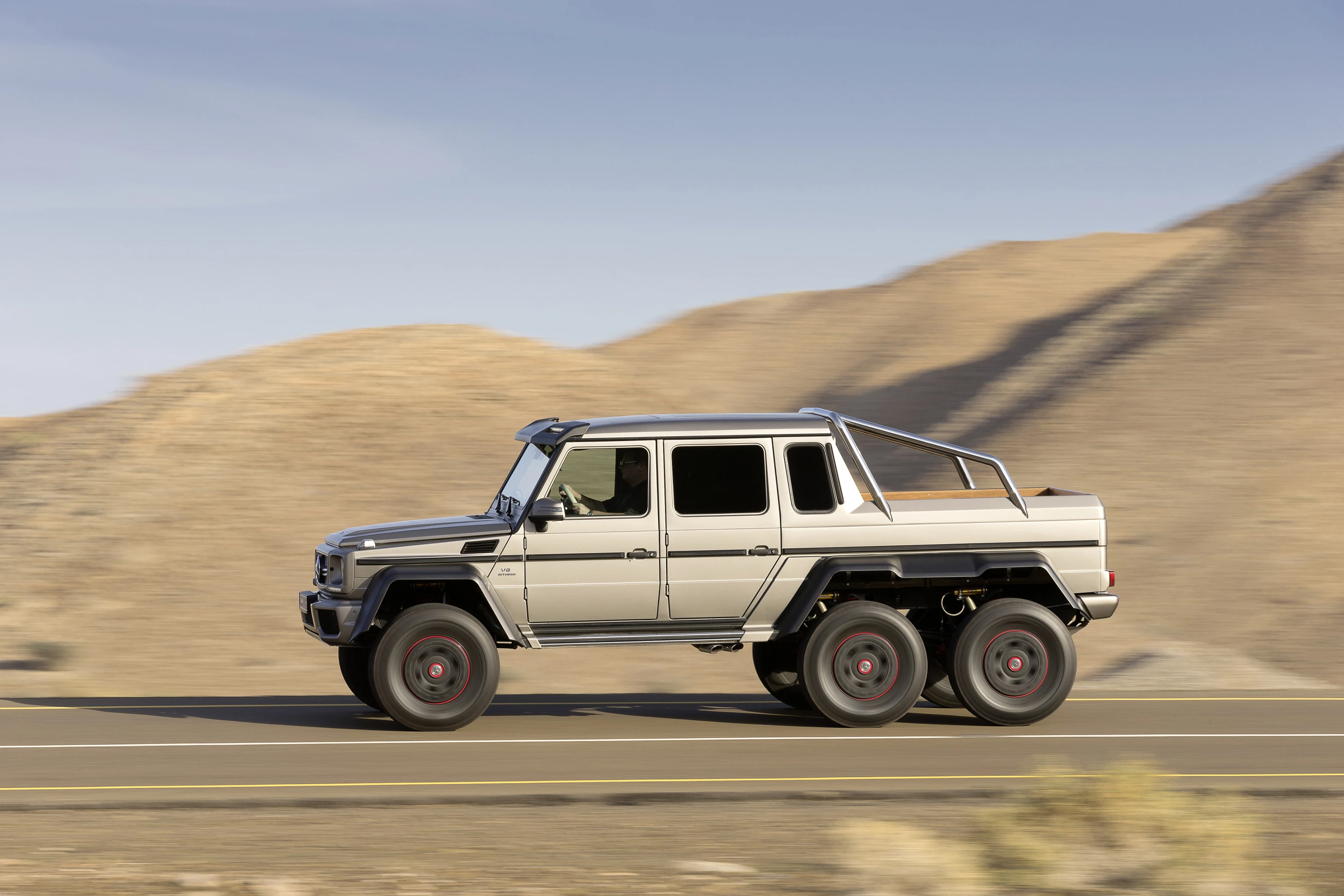 The six-wheeler is 19.2 feet (5.87 m) long