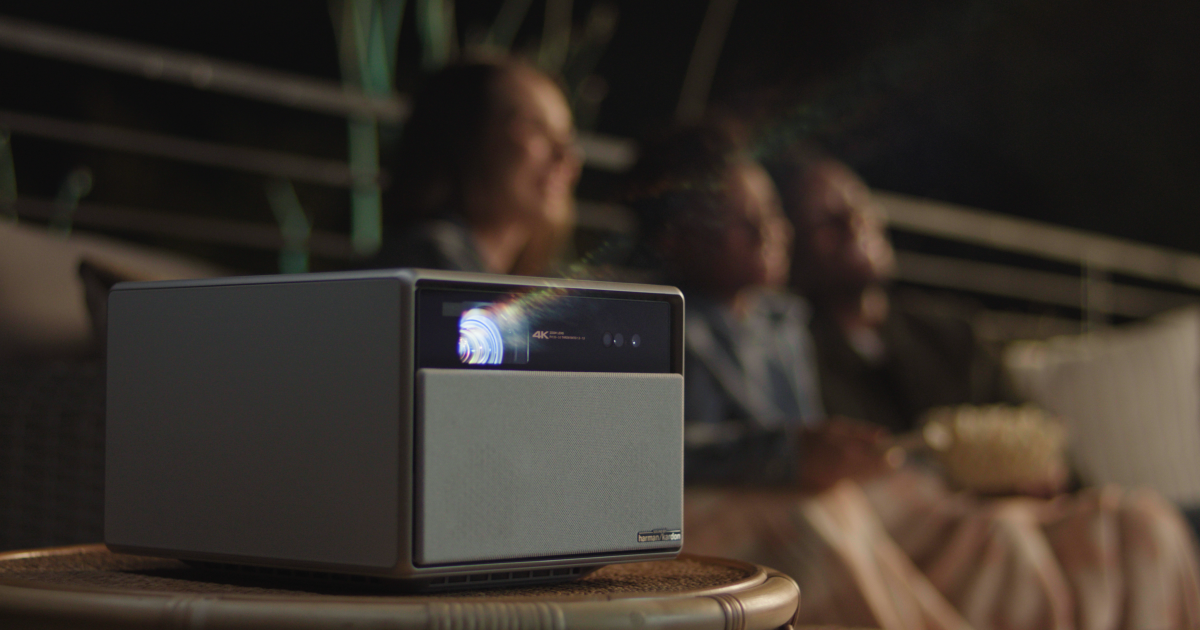 XGIMI launches first projector to feature Dual Light Technology