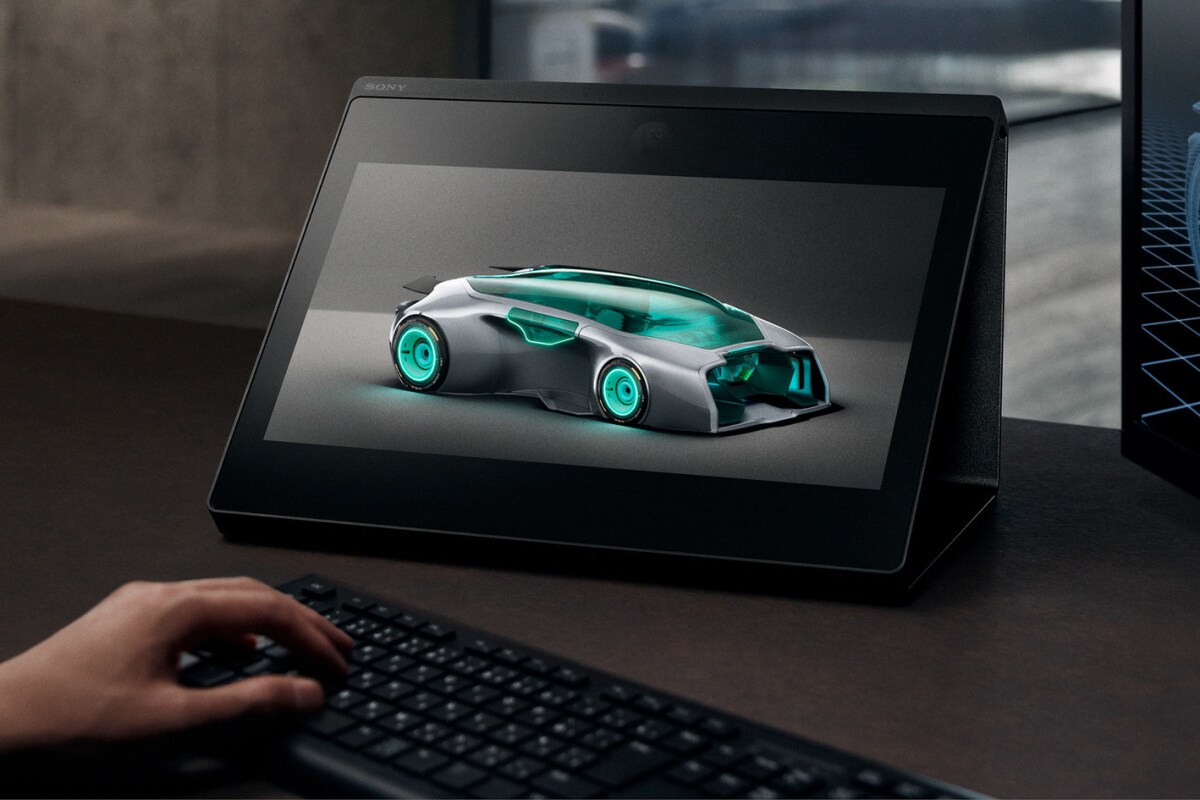 Sony S Spatial Reality Display Responsive No Glasses 3d On Your Desk