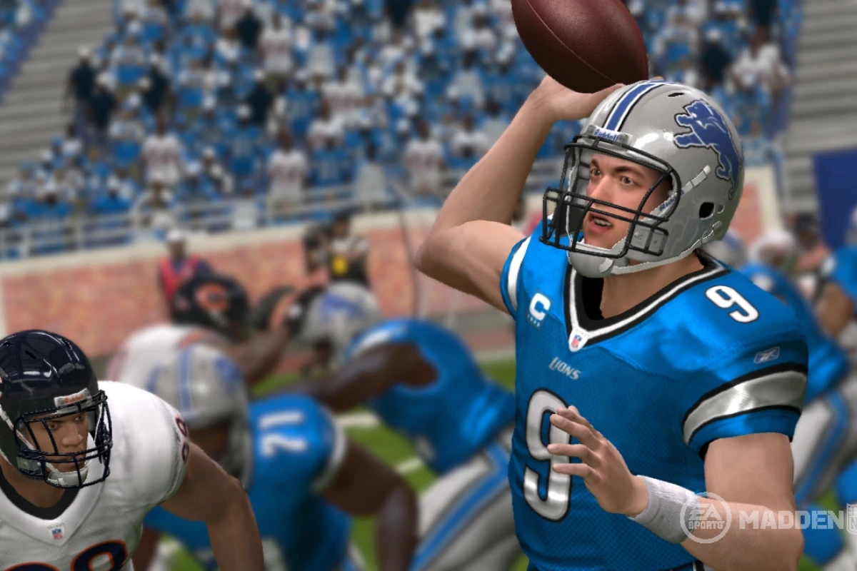 You can change your pass selection quickly as you spot receivers