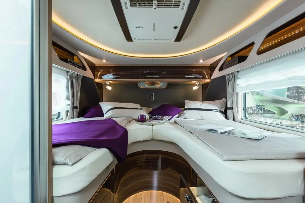 Inside the Knaus Sun I