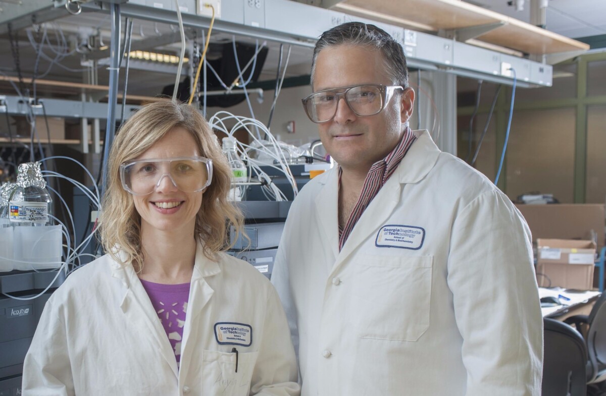Researchers on the project Martha Grover (left) and Facundo Fernández