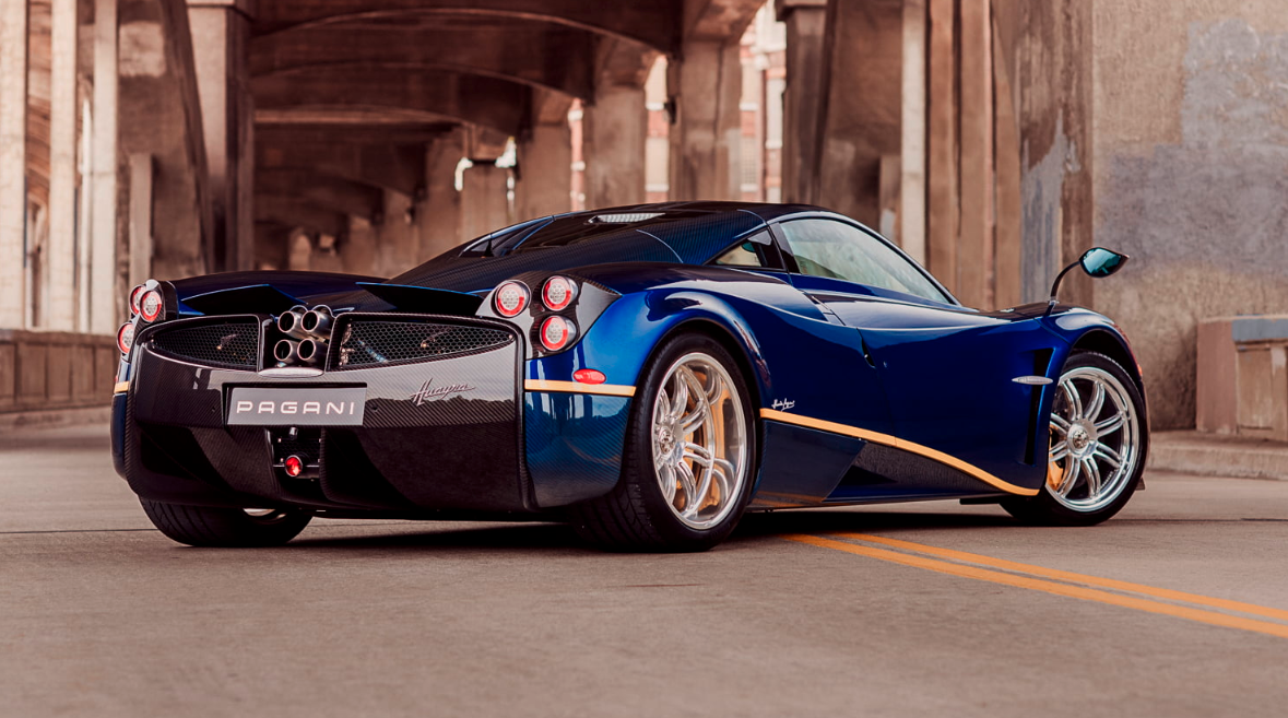 2018 Monterey Car Week Auction Report | 2014 Pagani Huayra | Estimate: from $2,500,000 to $2,700,000Auction: Mecum | Lot S94 | Official Description