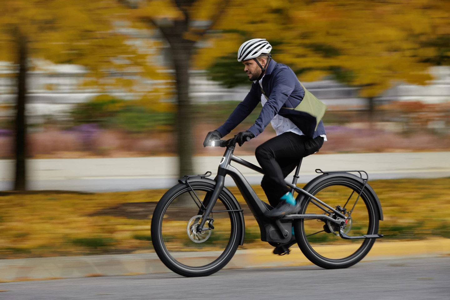 The RUSH/CTY Speed model can provide motor assist up to 28 mph