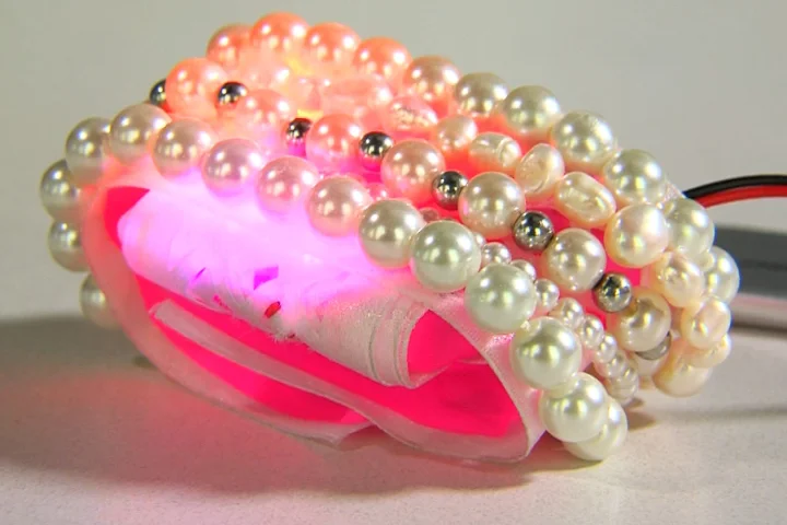 The prototype Smart Jewelry Bracelet