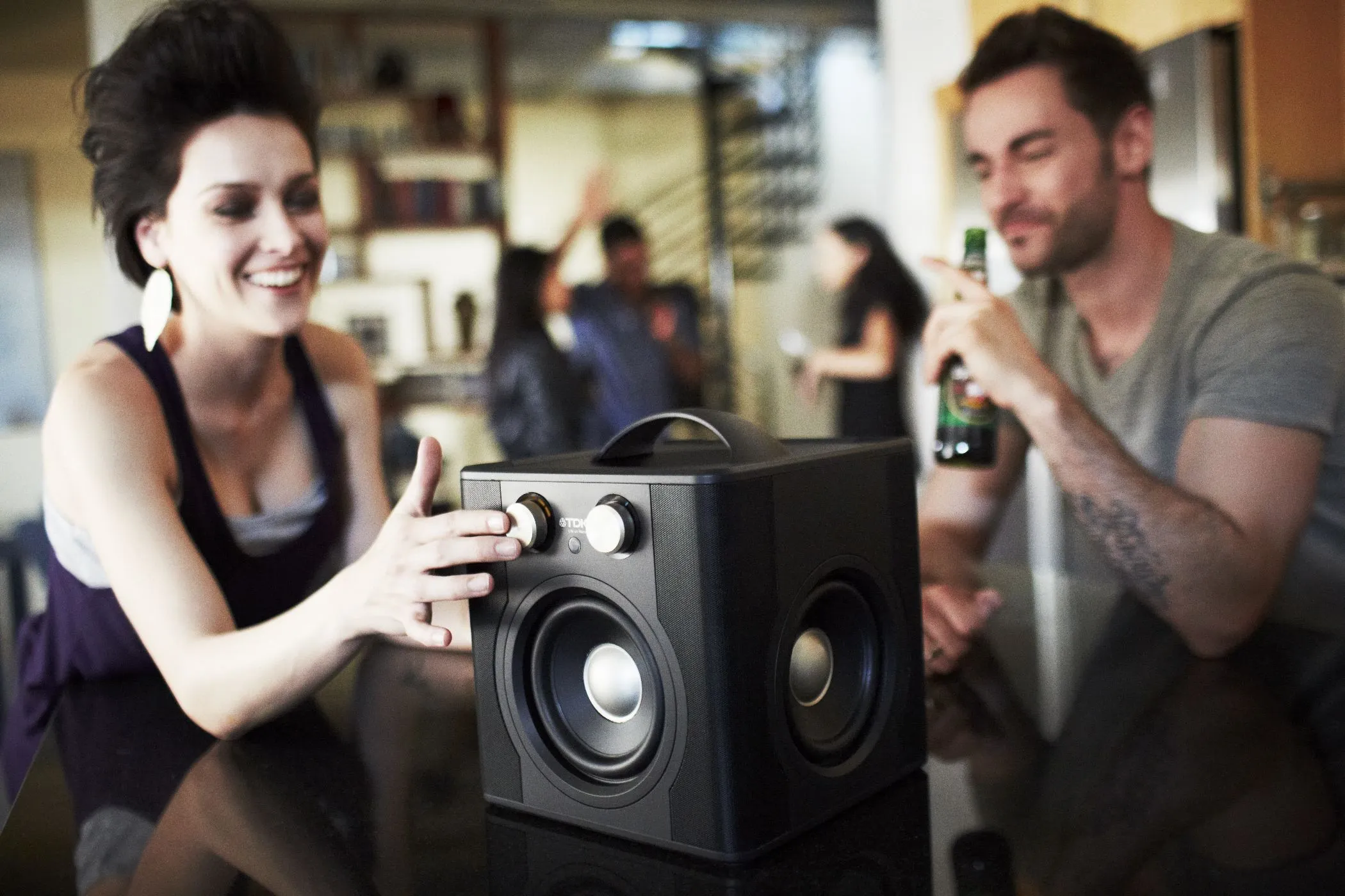 The Wireless Sound Cube delivers 360 degrees of room-filling audio output via its four 2-inch full range drivers, two 5.25-inch passive radiators and one 5.25-inch subwoofer
