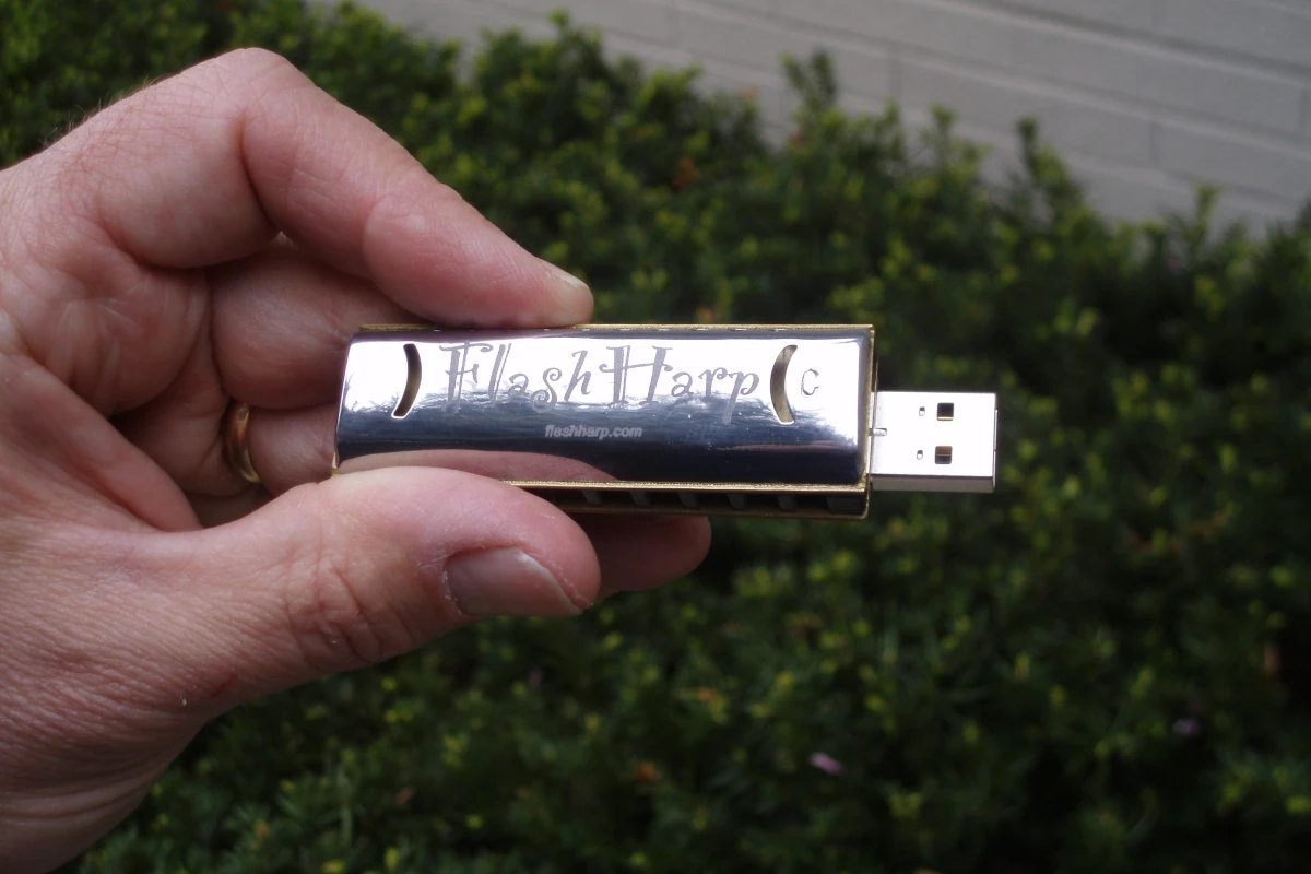 The novel flash-drive in a harmonica - the FlashHarp