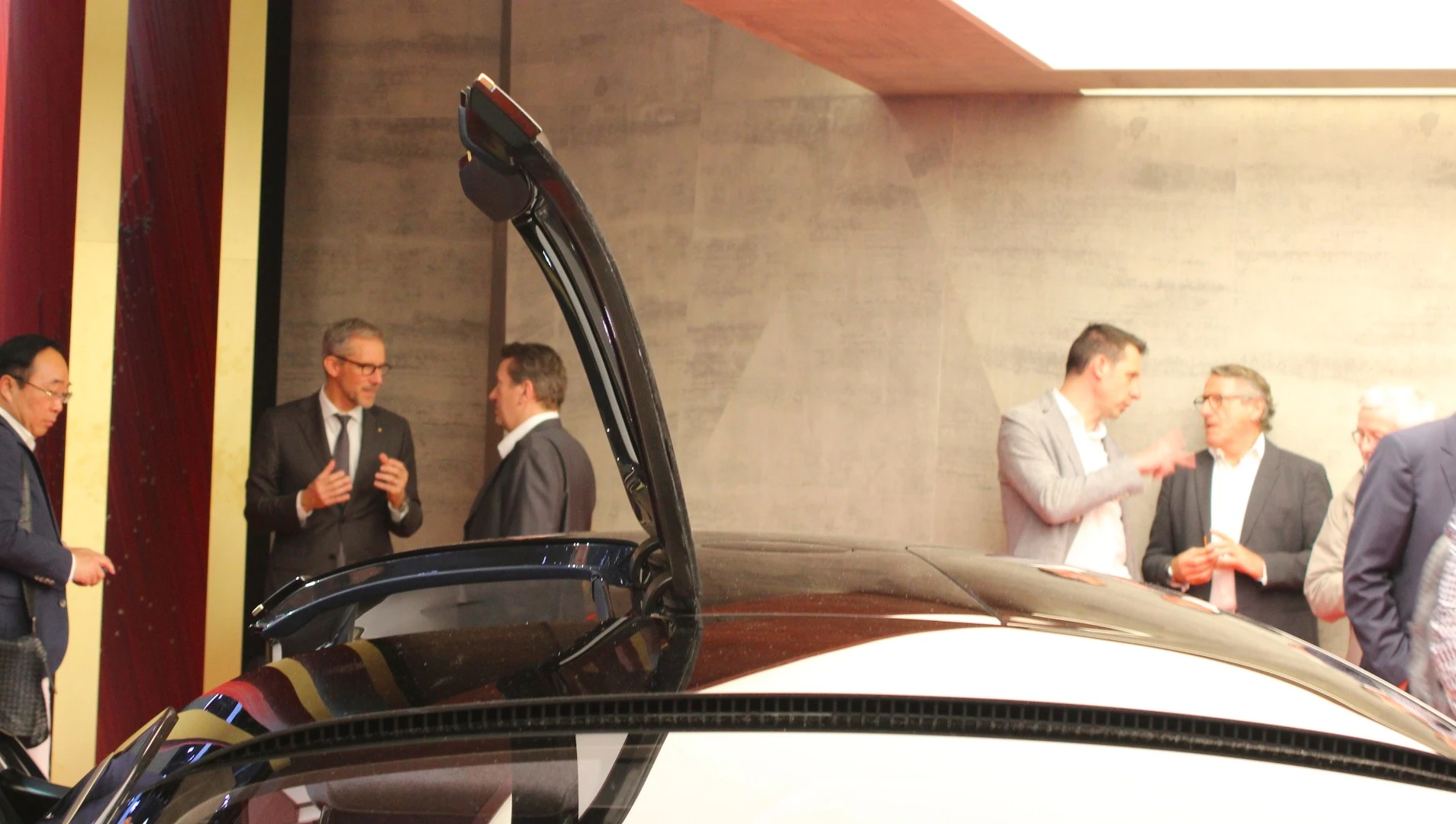 The rear roof panels create a more comfortable entry