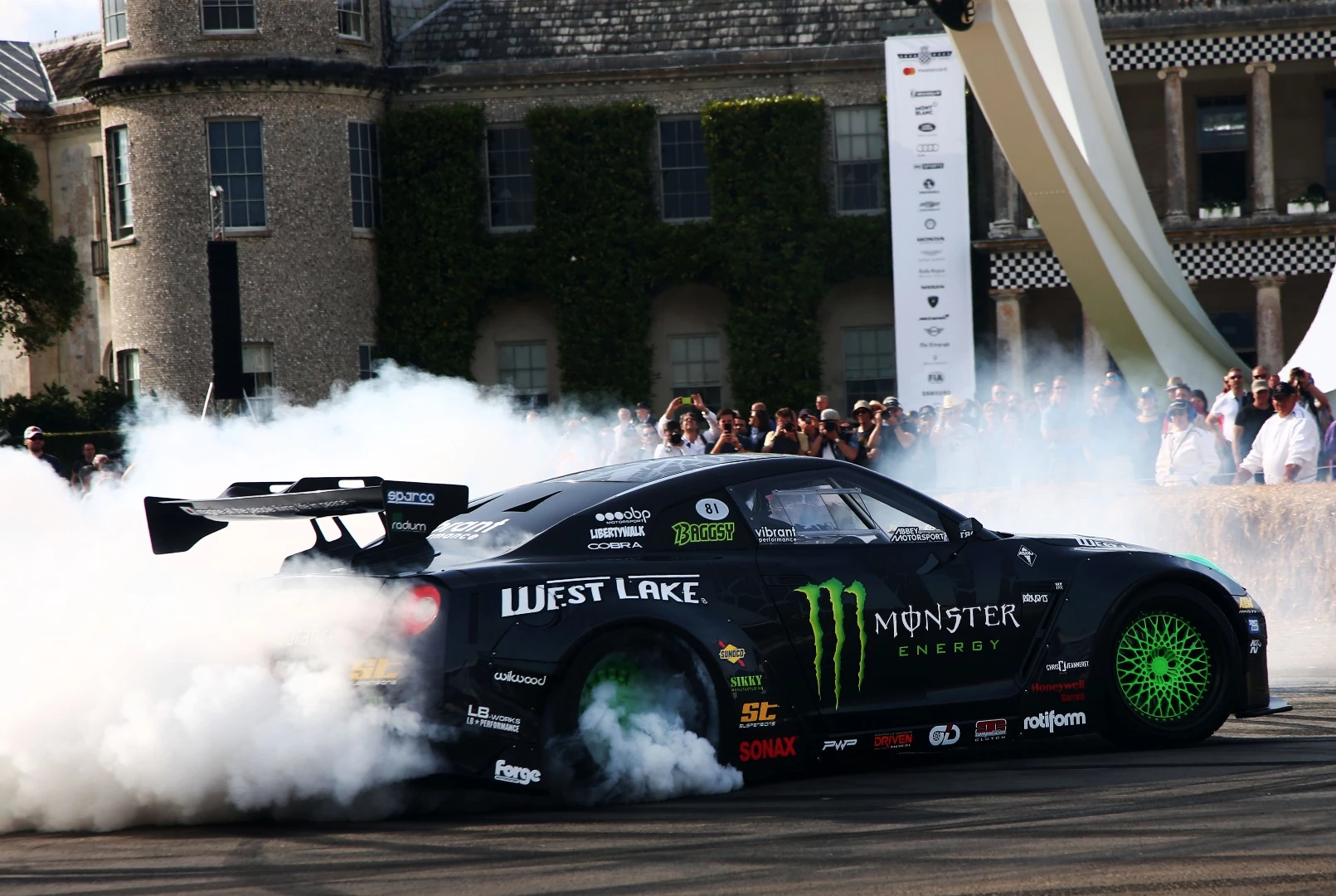 This GT-R, on the other hand, is designed to destroy tires