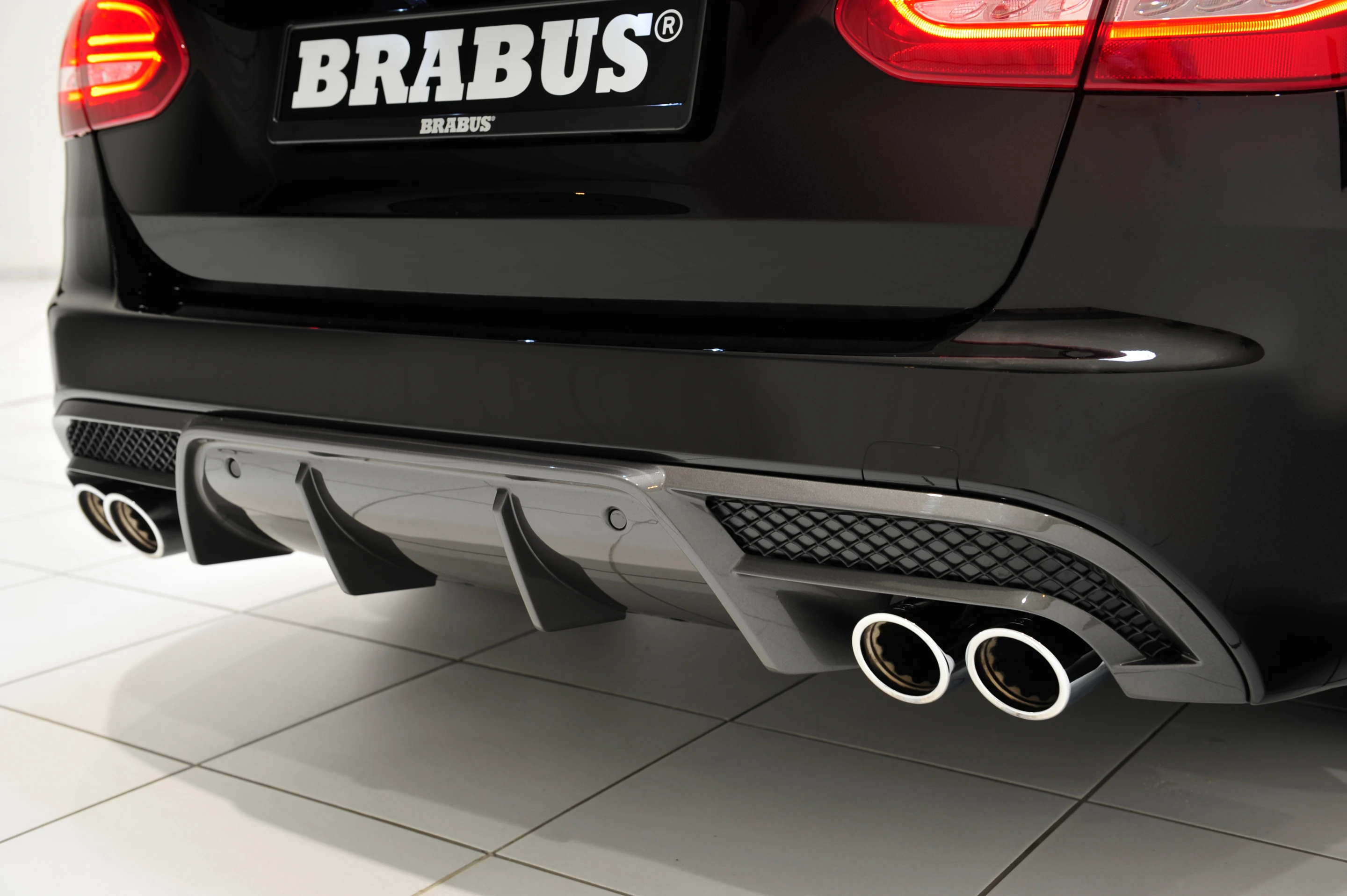 The rear exhaust and faux diffuser panel