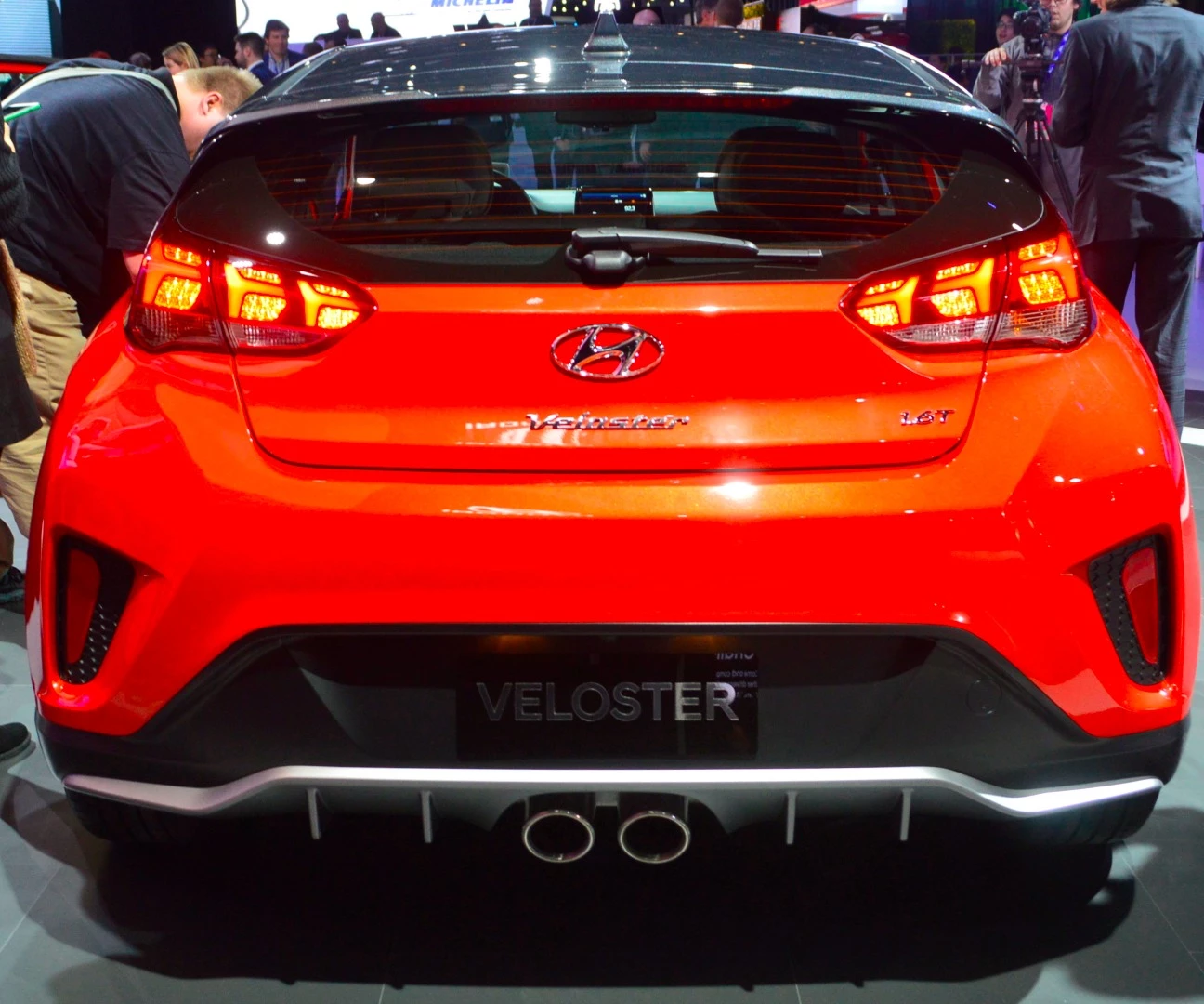 The rear hatch of the 2019 Hyundai Veloster Turbo features the 1.6T designation to show what's under the hood up front