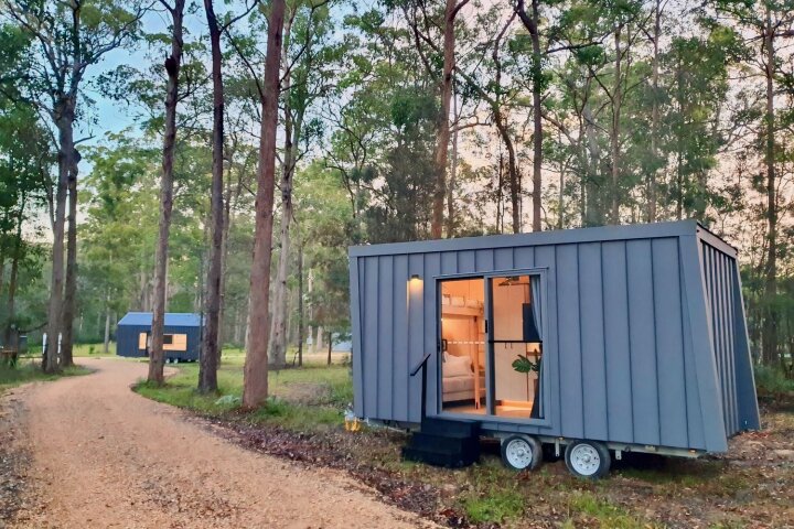 The Chipper is based on a double-axle trailer and has a length of just 5 m (16.4 ft)