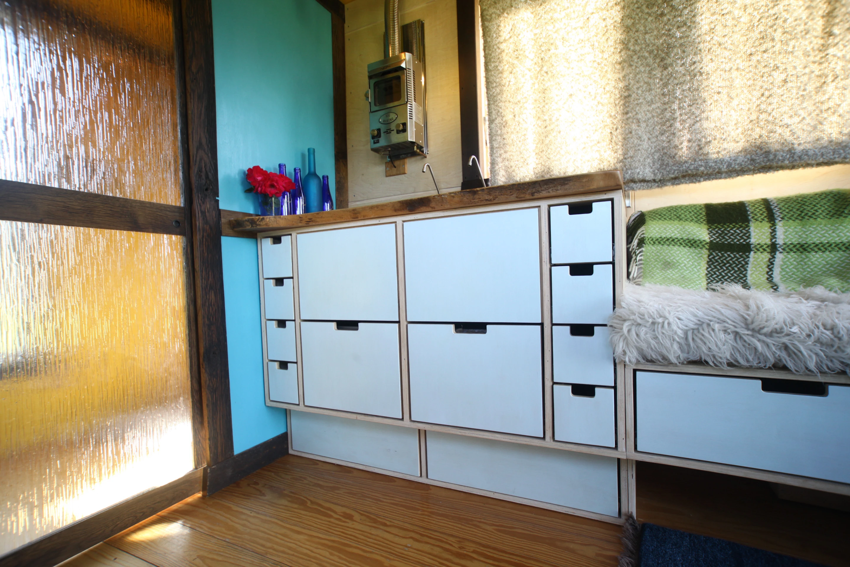 Pocket Shelter's kitchen